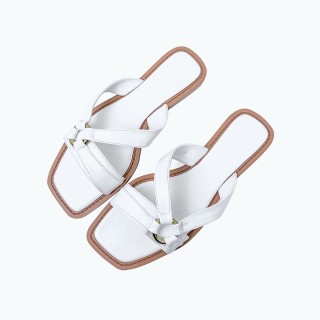 Fashionable And Luxurious Beach Flat Slippers