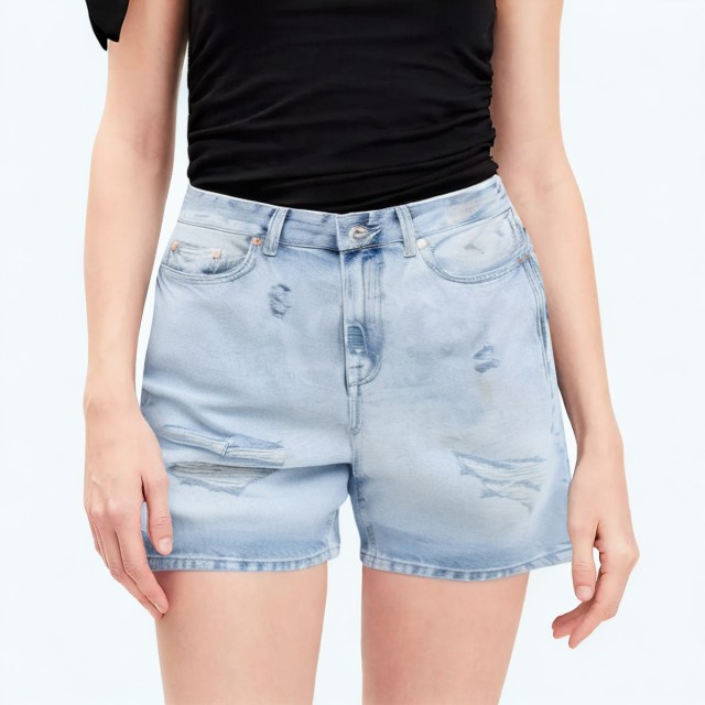 Loose And Fashionable Denim Shorts
